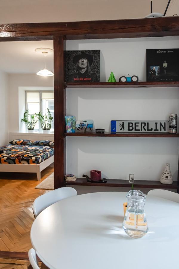 Berlin Apartment ลวีฟ ภายนอก รูปภาพ